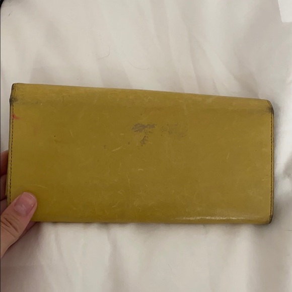 Authentic pre loved MIU MIU wallet - Picture 5 of 8